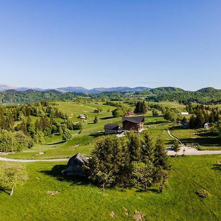 The Barn Villa Şirnea Exteriör bild