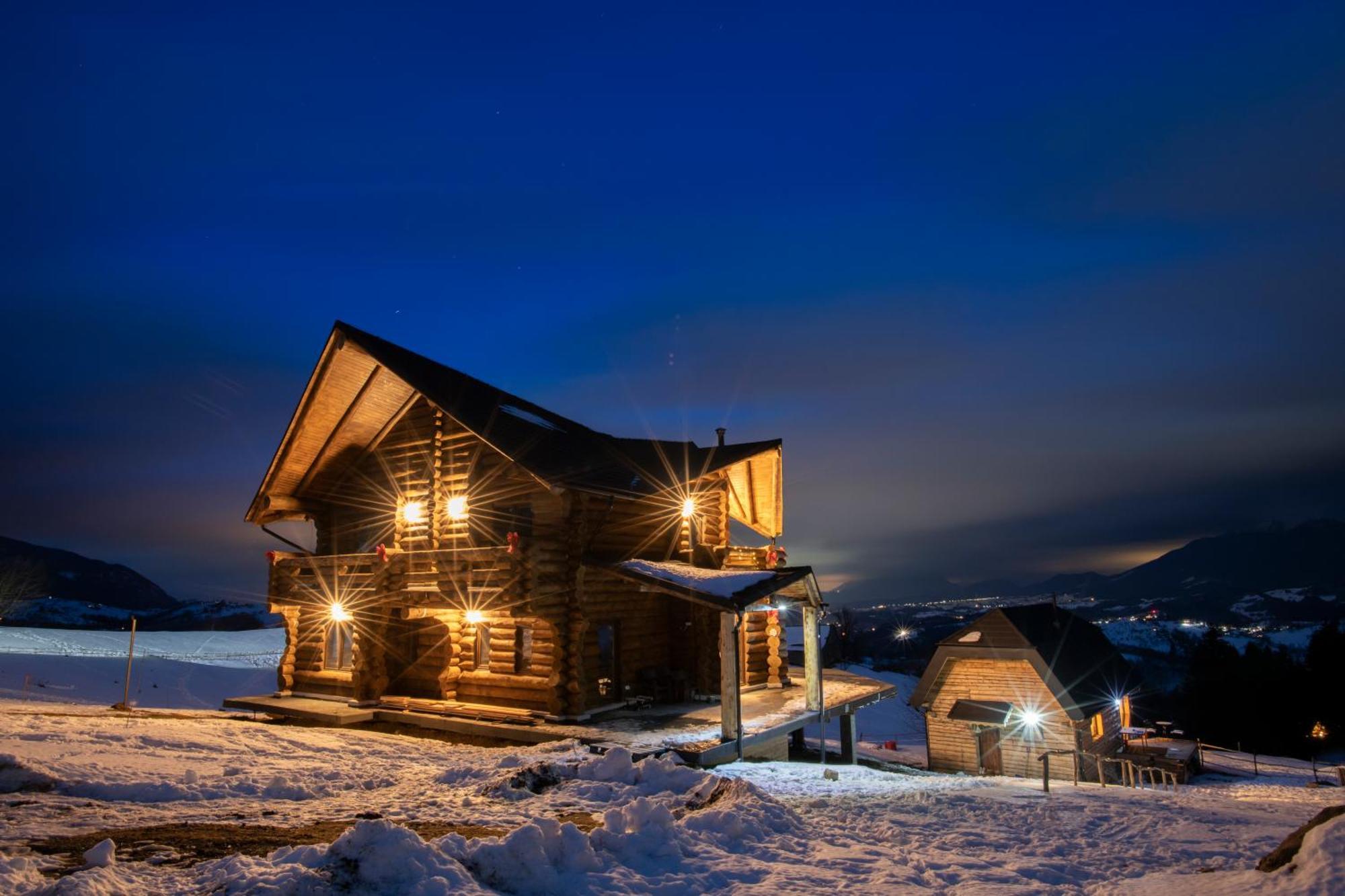 The Barn Villa Şirnea Exteriör bild