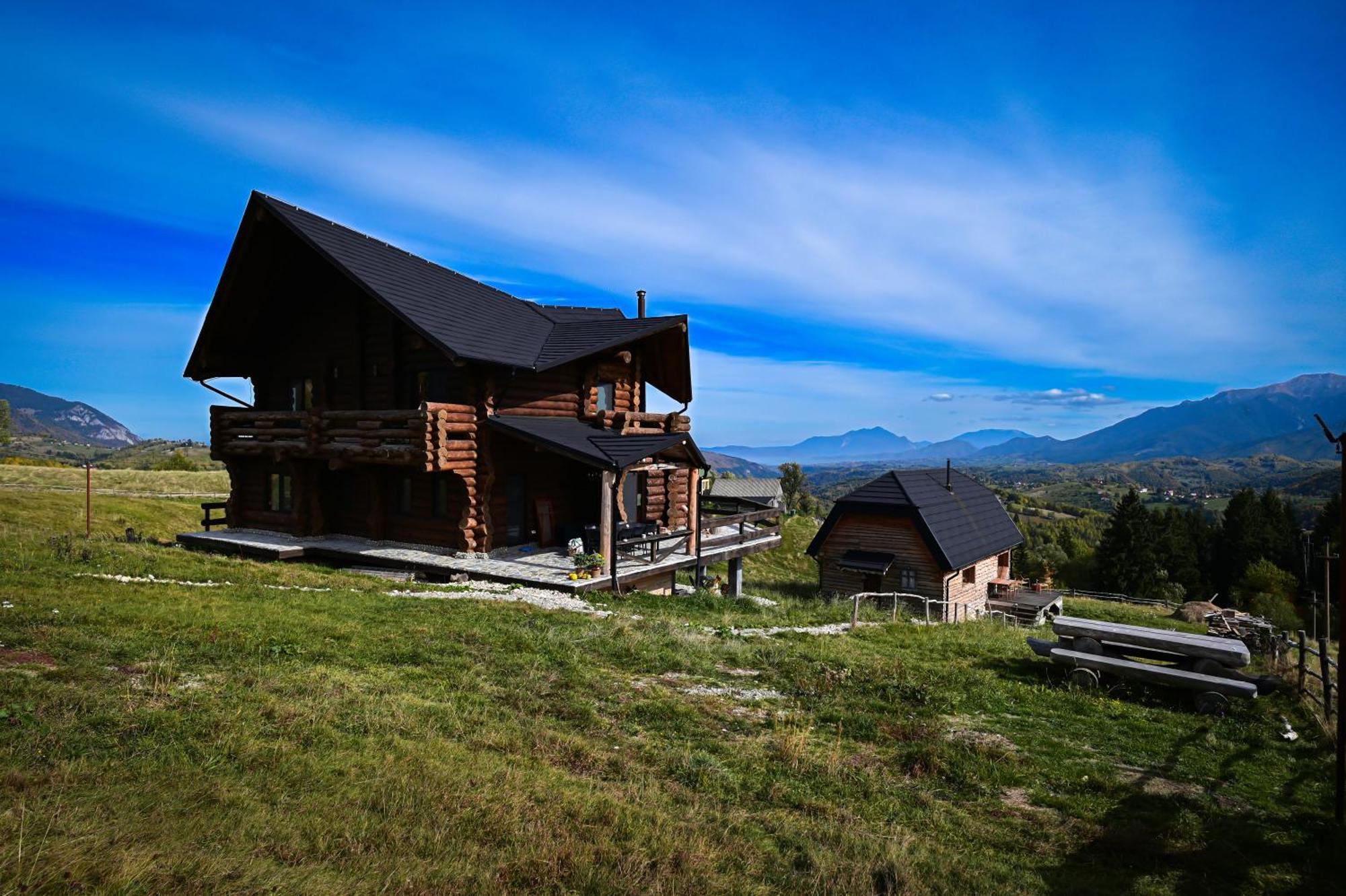 The Barn Villa Şirnea Exteriör bild