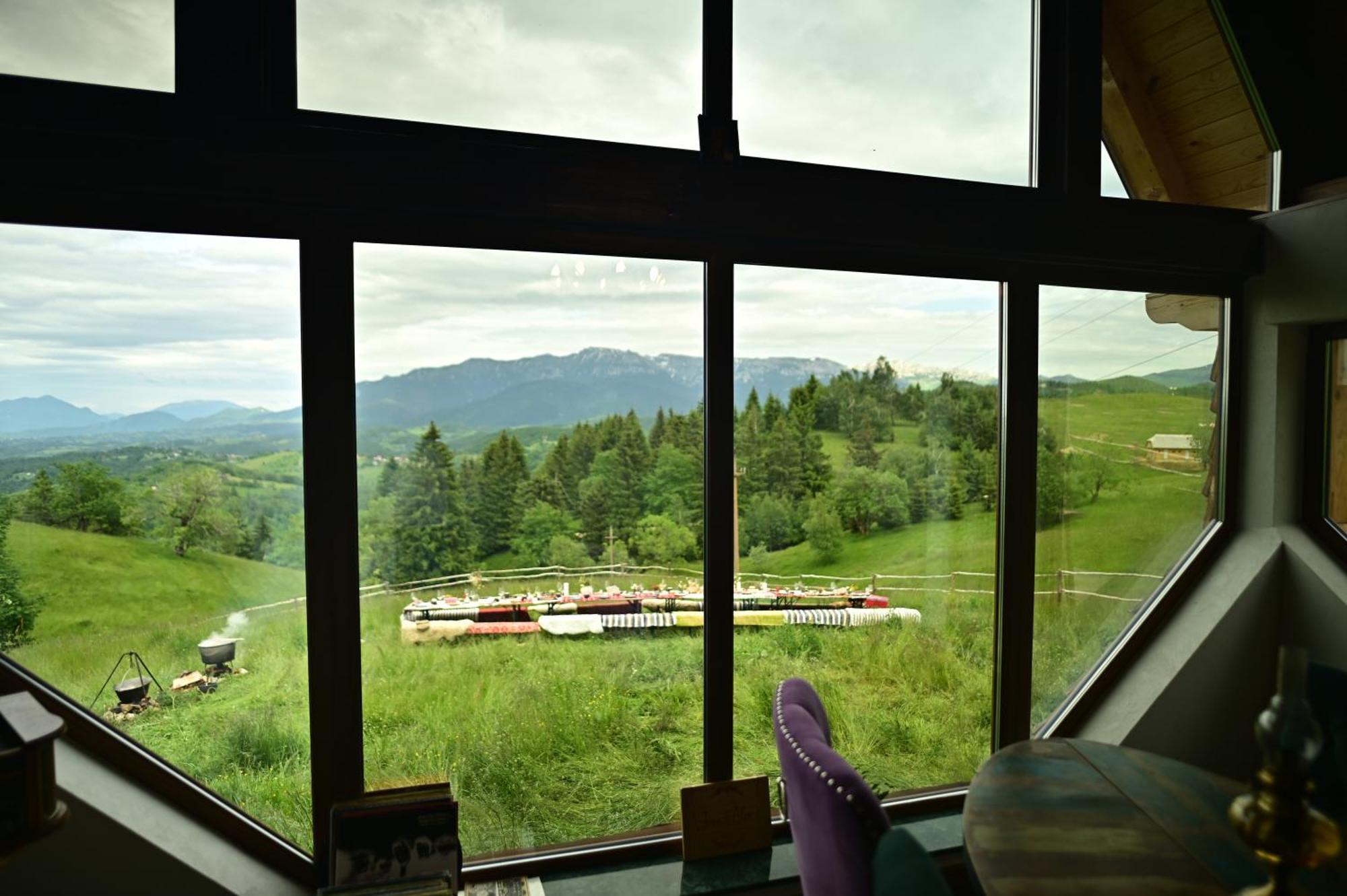 The Barn Villa Şirnea Exteriör bild