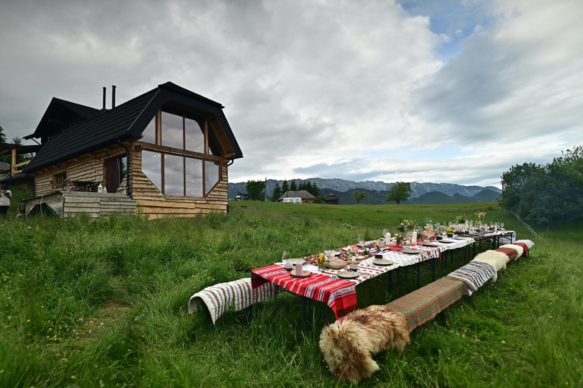 The Barn Villa Şirnea Exteriör bild