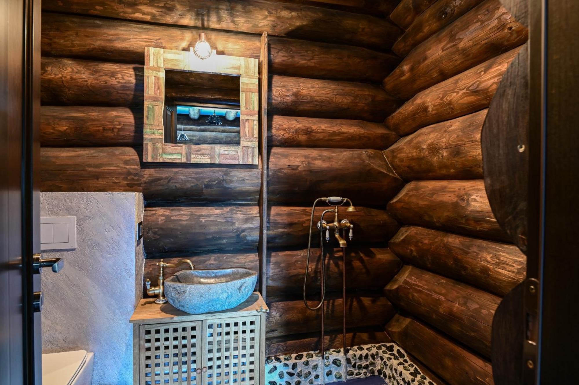 The Barn Villa Şirnea Exteriör bild