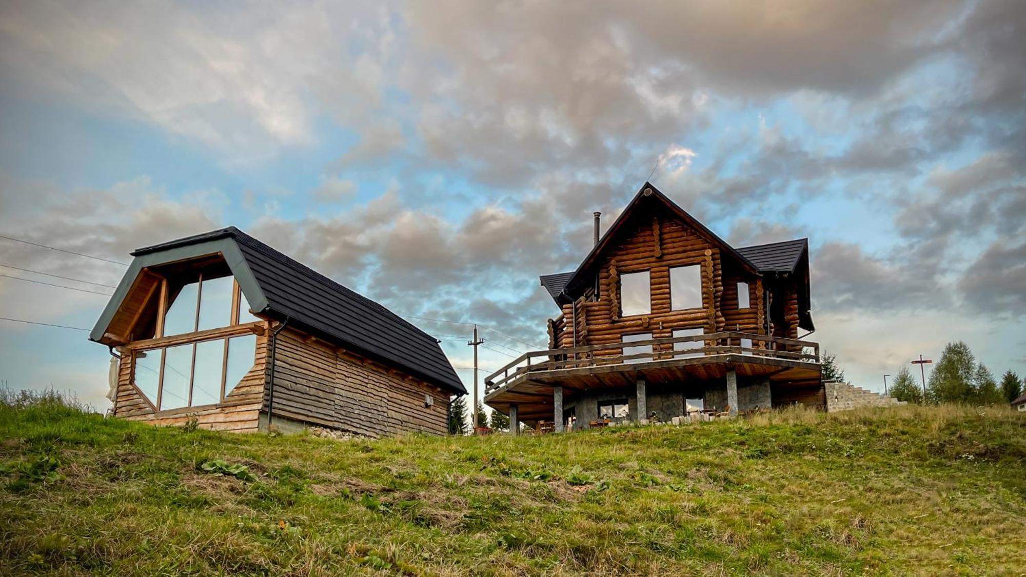 The Barn Villa Şirnea Exteriör bild